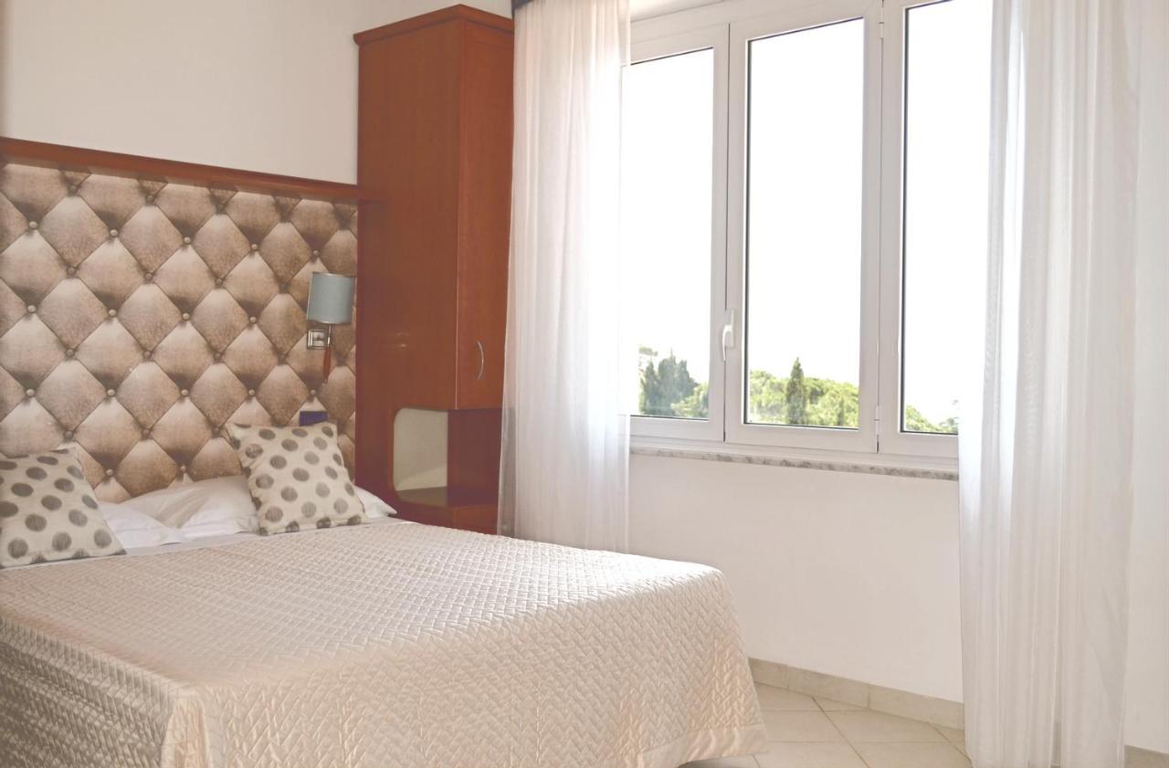 Hotel Noris 피날레리구레 외부 사진
