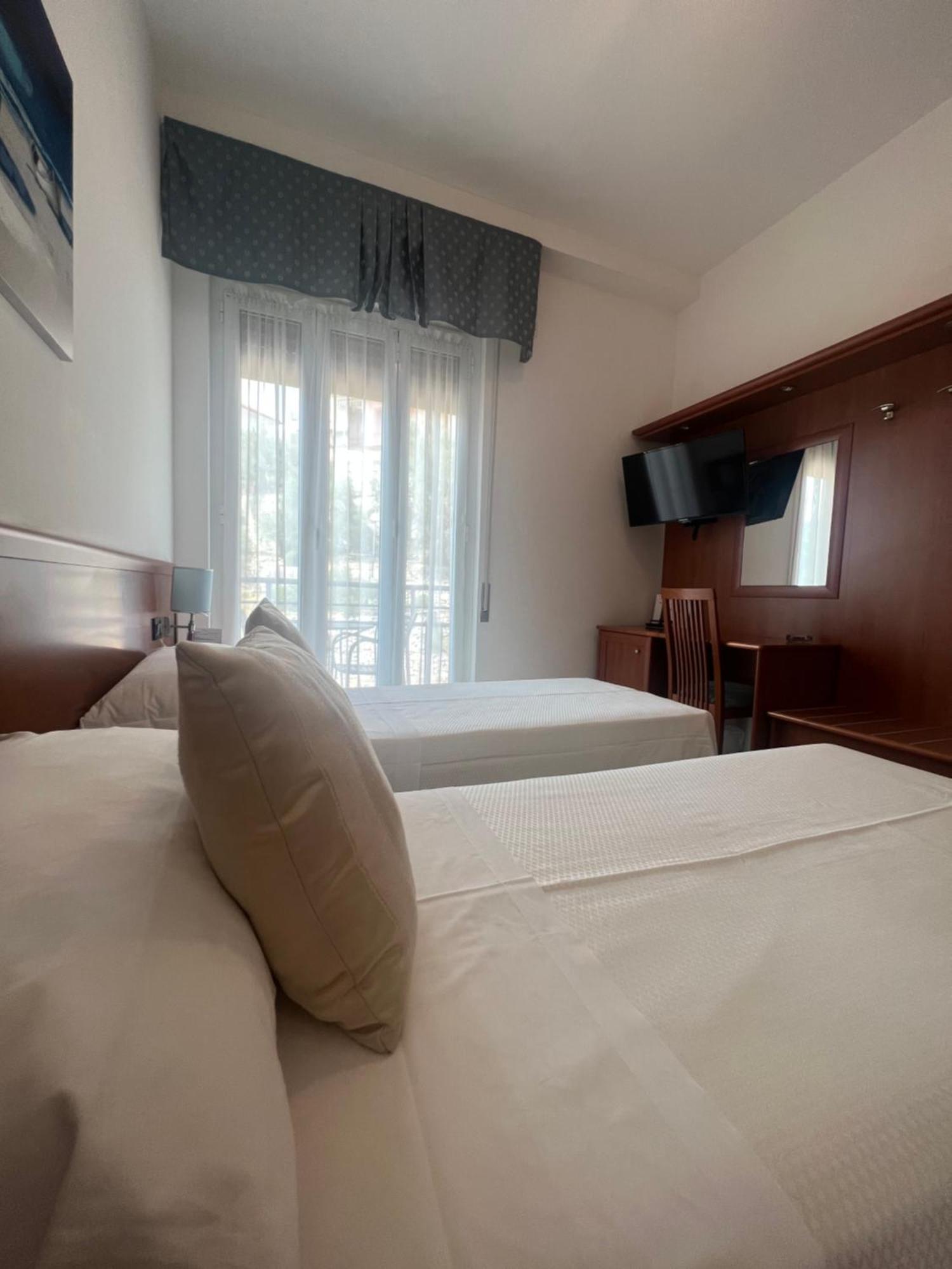 Hotel Noris 피날레리구레 외부 사진