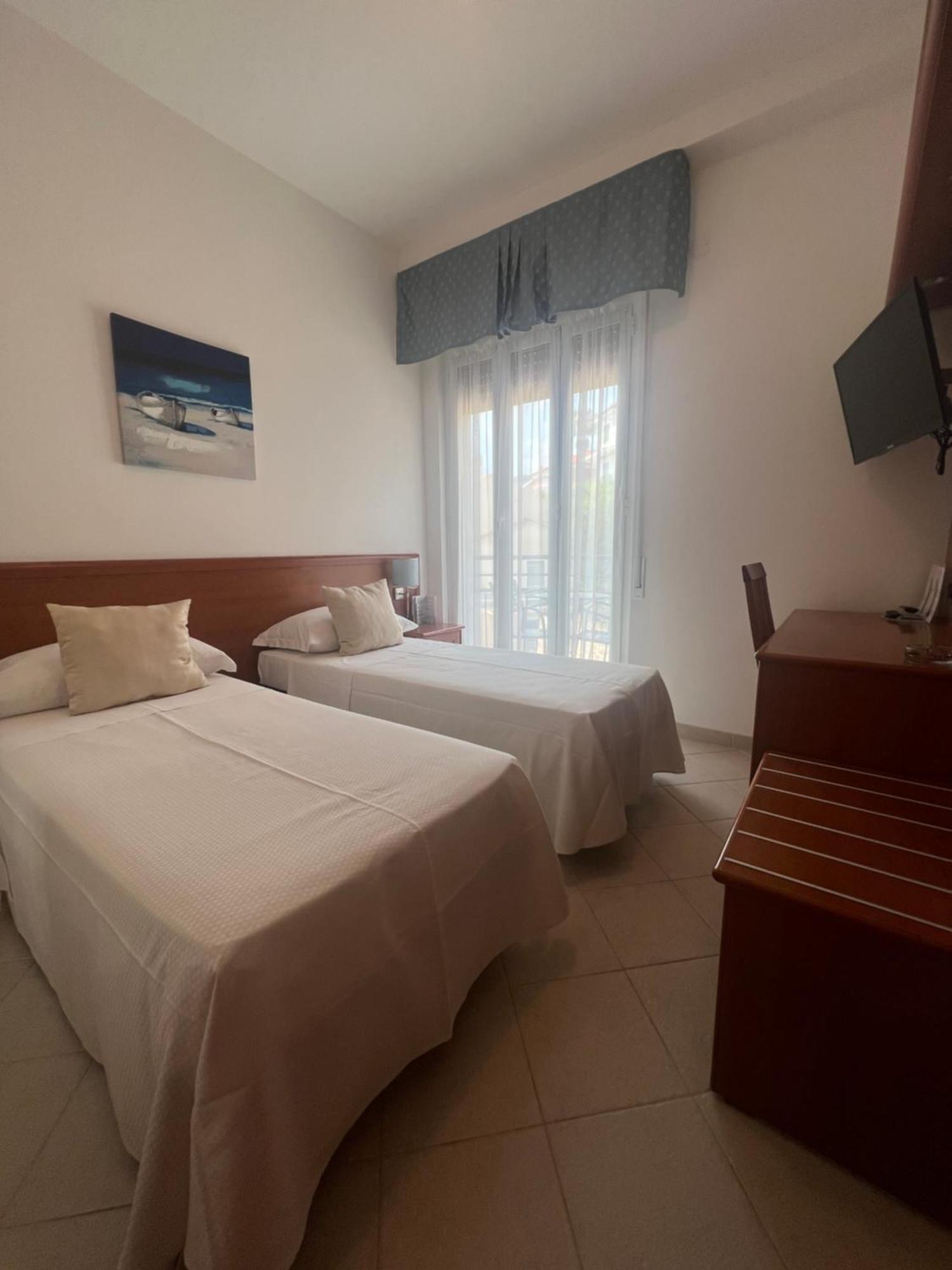 Hotel Noris 피날레리구레 외부 사진