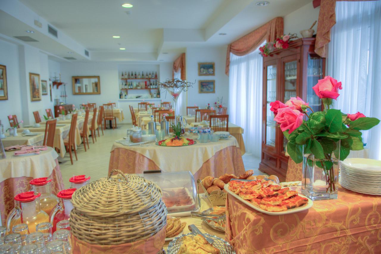 Hotel Noris 피날레리구레 외부 사진